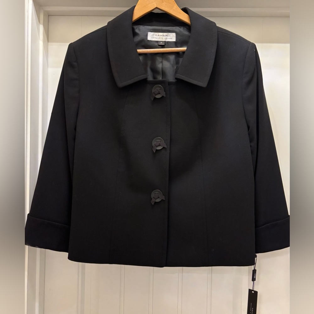 Tahari black blazer